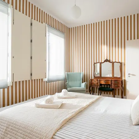 Apartment Carmo